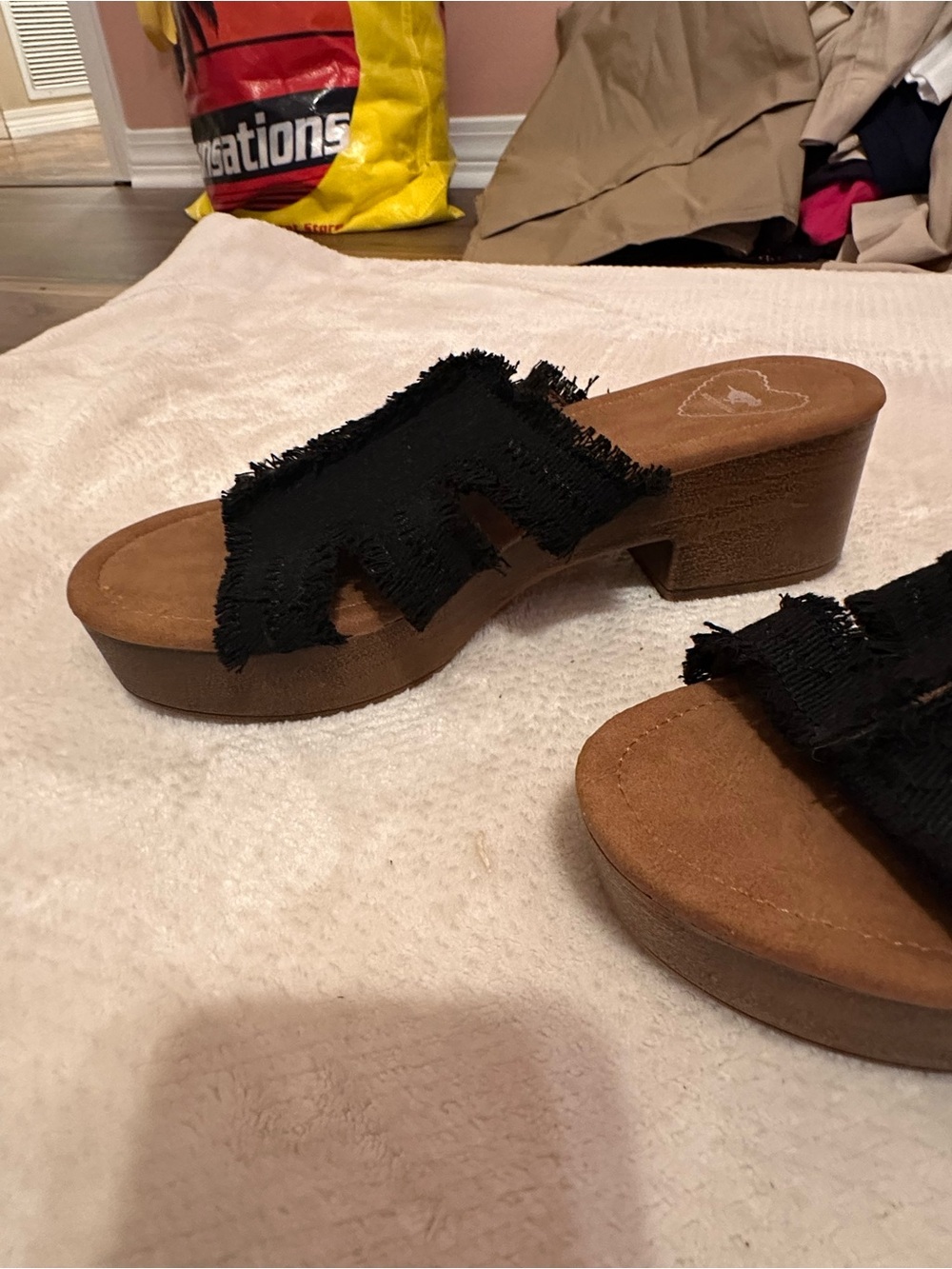 Rocket Dog Black Frayed Slide Clogs with Brown Footbed